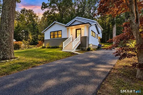 105 Old Dike Road, Trumbull, CT 06611