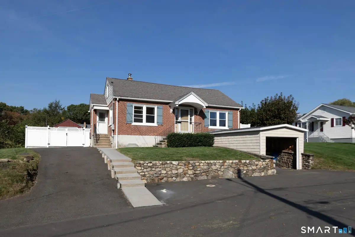 27 Kodak Street, Waterbury, CT 06704 - #1