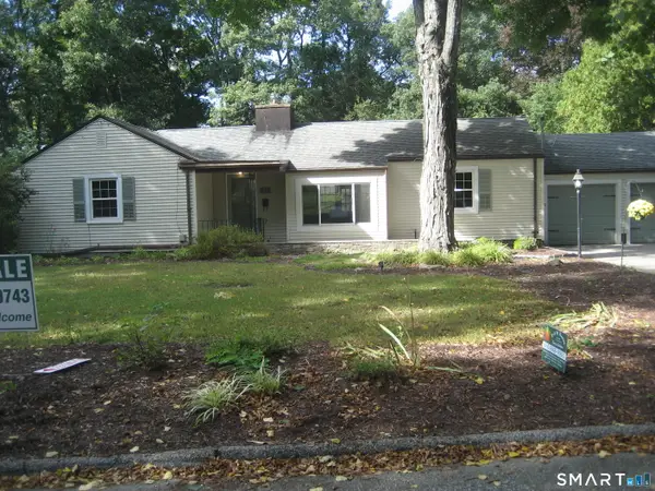 60 Mohegan Road, Norwich, CT 06360