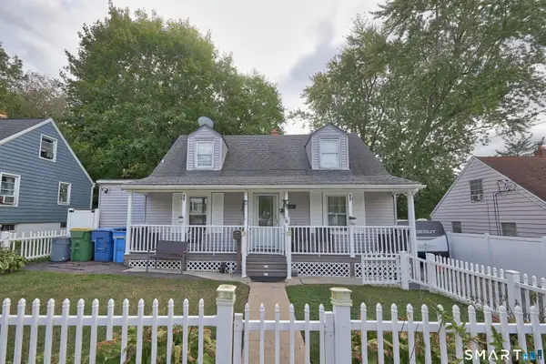 92 Pearl Lake Road, Waterbury, CT 06706