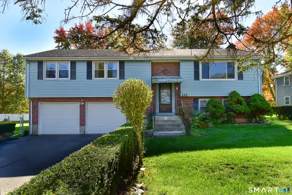 132 Ridge Crest Circle, Wethersfield, CT 06109