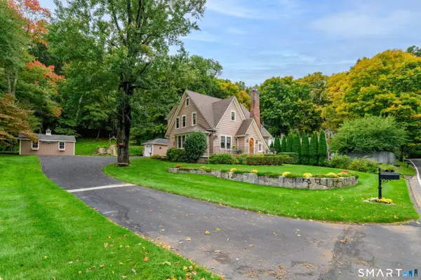 72 Dodgingtown Road, Bethel, CT 06801