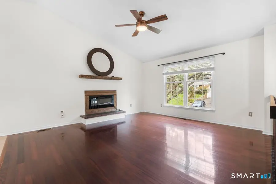 315 Kenwood Avenue, Hamden, CT 06518 - #3