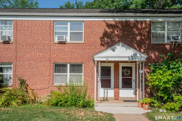 51 Arnold Way #51, West Hartford, CT 06119