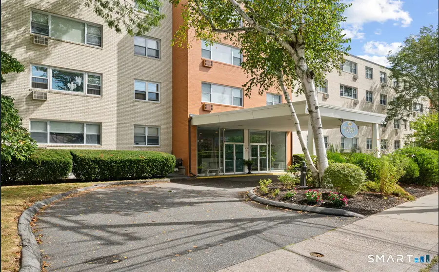 292 Pequot Avenue #E4, New London, CT 06320 - #2