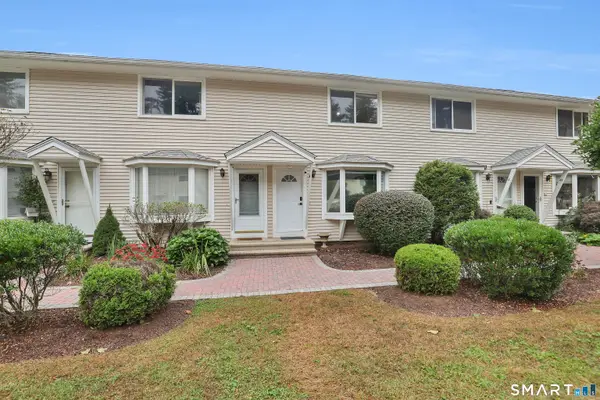 74 Washington Road #40, Woodbury, CT 06798