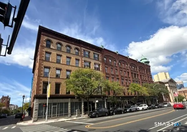 1 Linden Place #406, Hartford, CT 06106