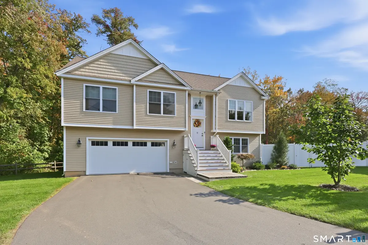 9 Winthrop Drive, Farmington, CT 06032 - #1