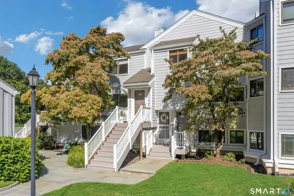 147 Rowayton Woods Drive #147, Norwalk, CT 06854