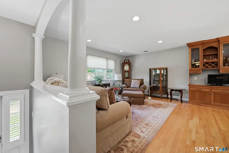 11 Delview Drive, Danbury, CT 06811 - #3