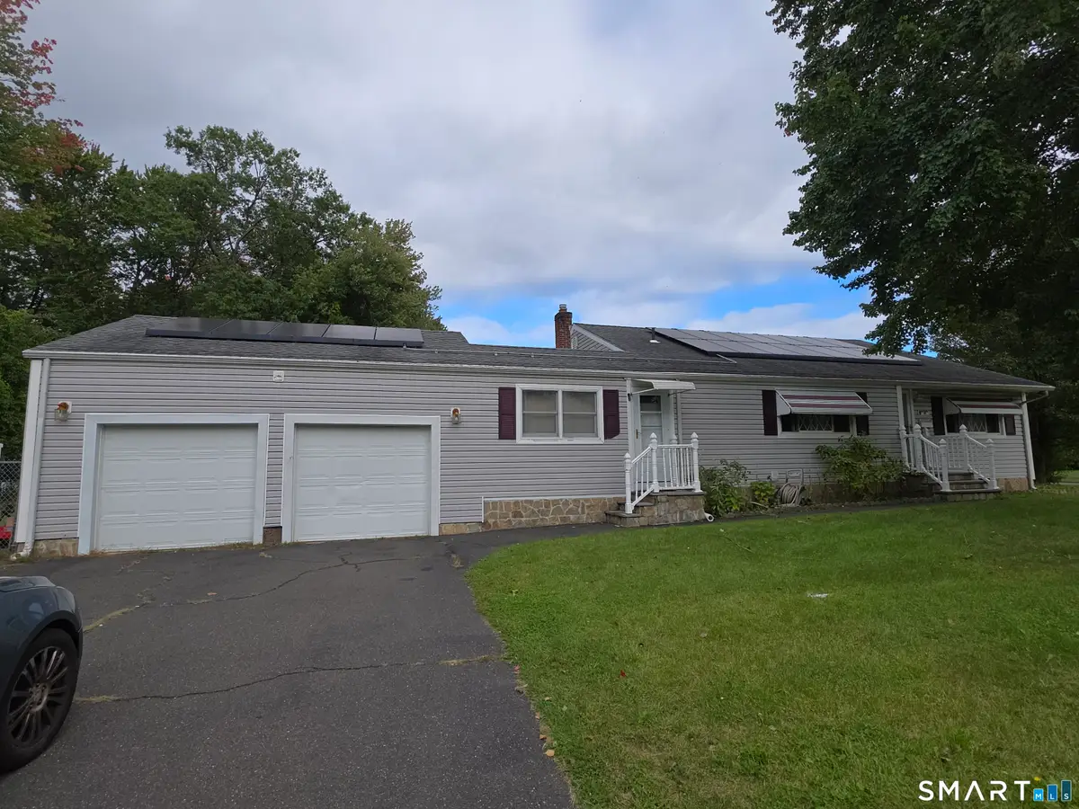 8 Matthew Road, East Hartford, CT 06108 - #1