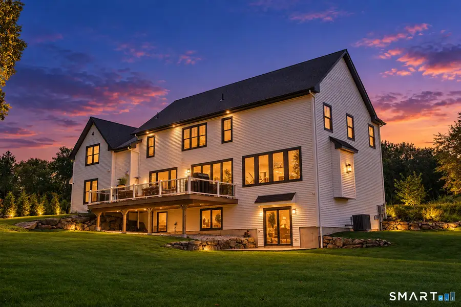 8 Holly Lane, Newtown, CT 06470 - #3