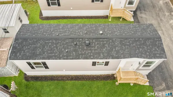 55 Sugar Street #23, Newtown, CT 06470