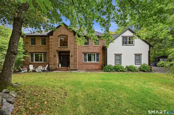 3 Ashwood Lane, Brookfield, CT 06804