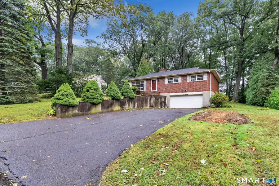 109 Woolsley Avenue, Trumbull, CT 06611 - #2
