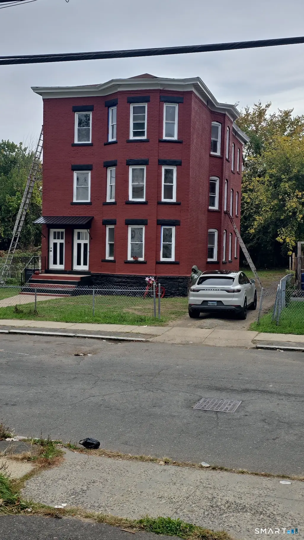 30-32 Cabot Street, Hartford, CT 06112 - #1
