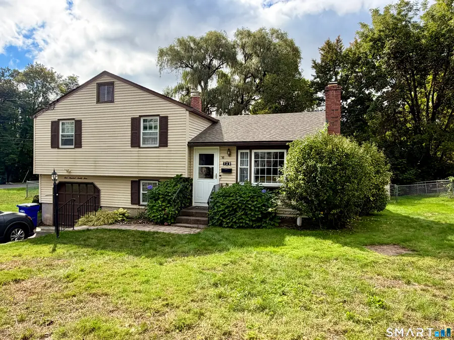129 Montemerlo Avenue, Windsor Locks, CT 06096 - #2