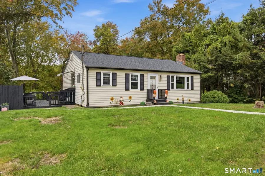 237 Chestnut Hill Avenue, Waterbury, CT 06704 - #2