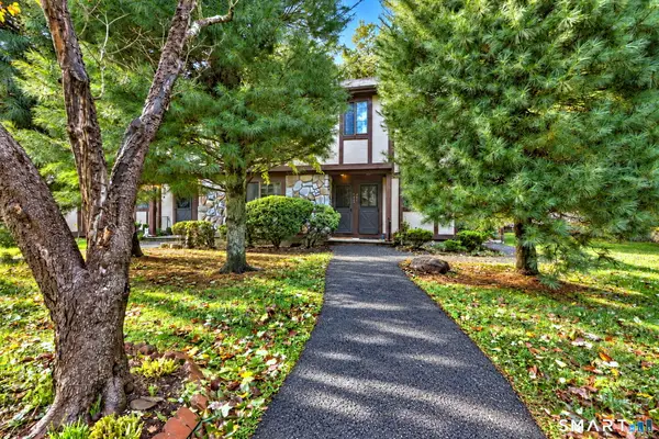 401 Swanson Crescent #401, Milford, CT 06461