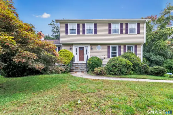 11 Redwood Circle, Shelton, CT 06484