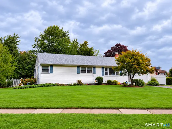 51 Meadow Park Drive, Milford, CT 06461