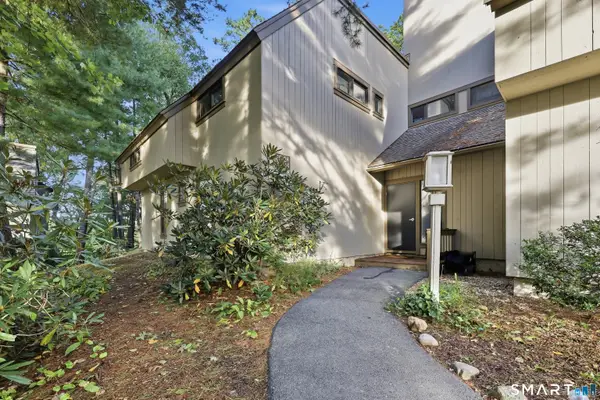 25 Great Meadow Lane #25, Farmington, CT 06032