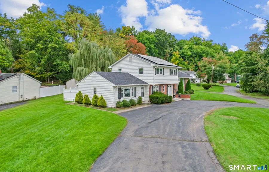 88 Wintonbury Avenue, Bloomfield, CT 06002 - #3