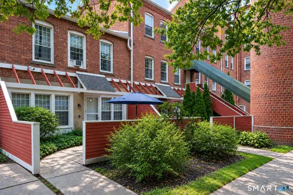 55 Oil Mill Road #26, Danbury, CT 06810