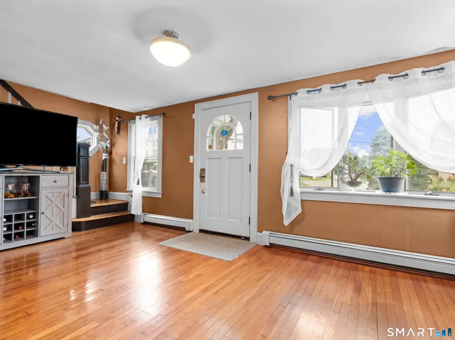 9 Holley Street, Danbury, CT 06810 - #3