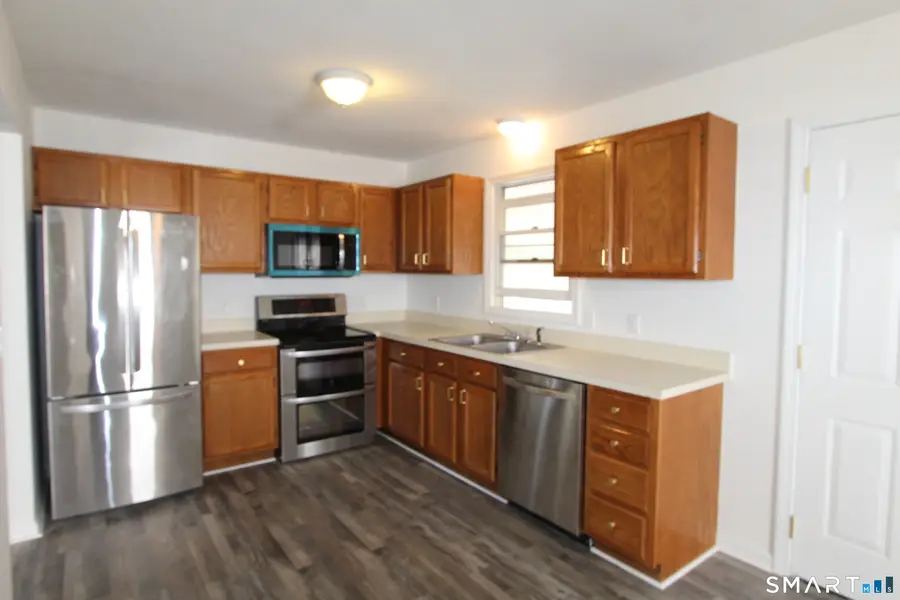 35 Chapman Street, East Hartford, CT 06108 - #3