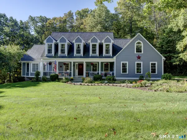 32 White Sail Drive, Southington, CT 06489