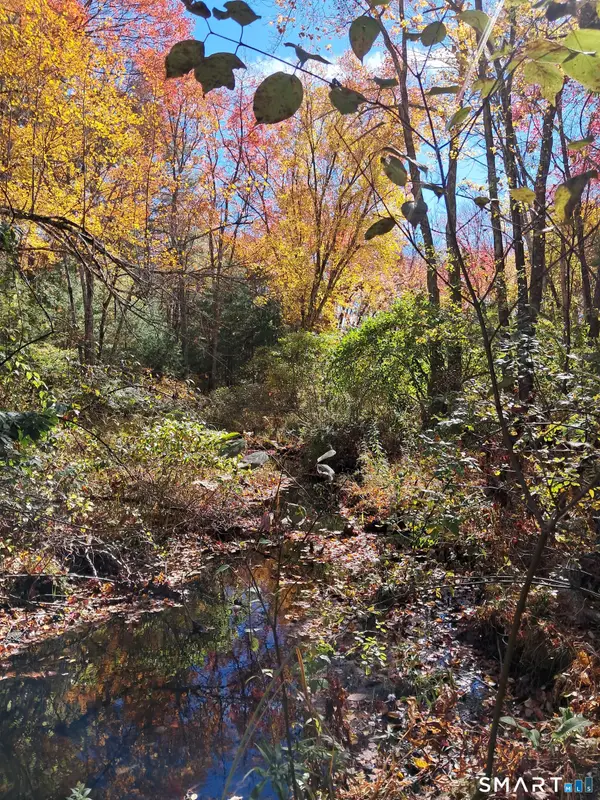 Crystal Lake Road, Ellington, CT 06029