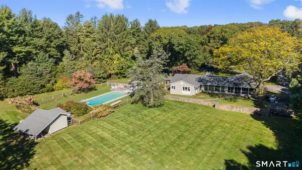 10 Fox Hill Road, Woodbridge, CT 06525