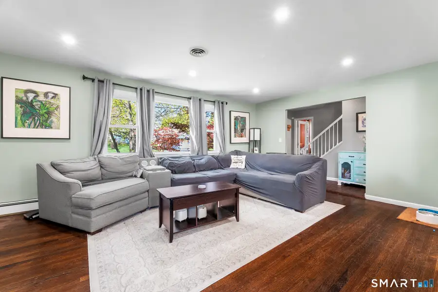 11 Island Heights Circle, Stamford, CT 06902 - #2