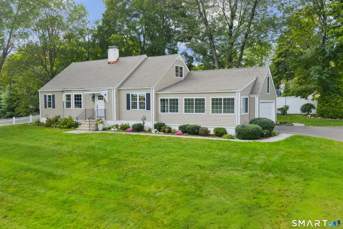 18 Koger Road, Trumbull, CT 06611 - #1