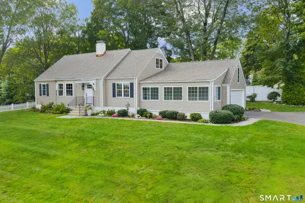 18 Koger Road, Trumbull, CT 06611