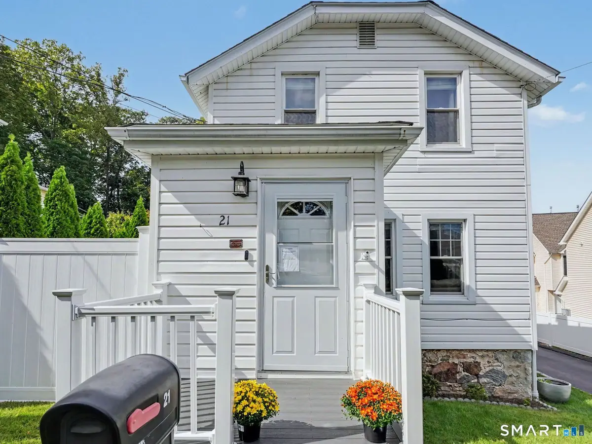 21 Hill Street, Norwalk, CT 06850 - #1