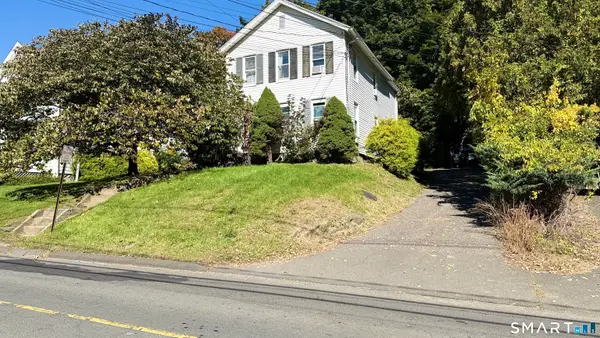26 Hickok Avenue, Bethel, CT 06801