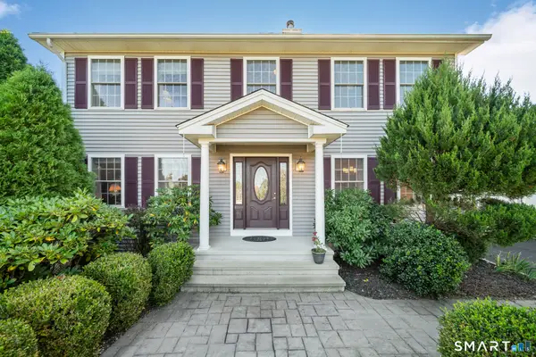17 Pembrook Road, Naugatuck, CT 06770