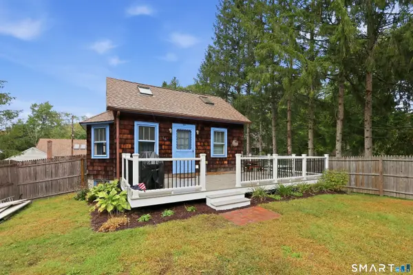 16 Pond Road, New Hartford, CT 06057