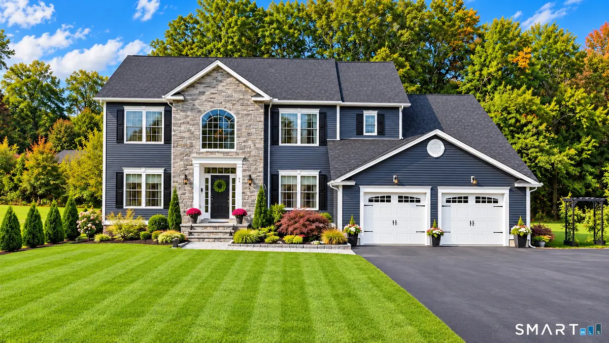 33 Tanbark Trail, West Hartford, CT 06085 - #1