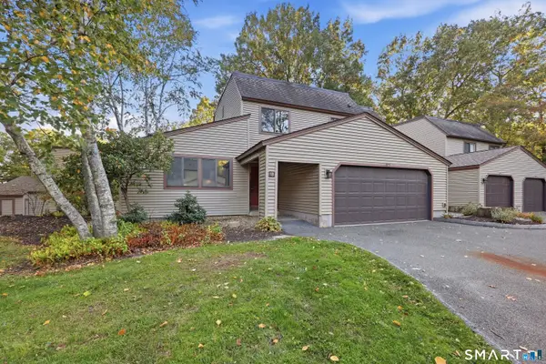18 Sycamore Lane #18, Avon, CT 06001