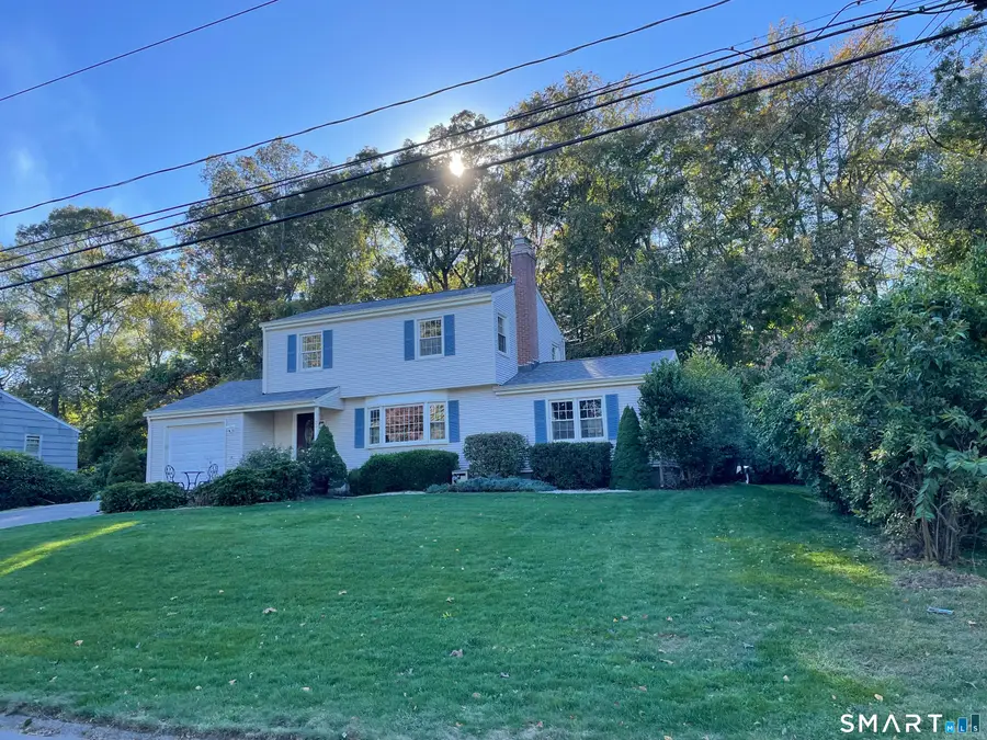 23 Oakwood Drive, Gales Ferry, CT 06335 - #2
