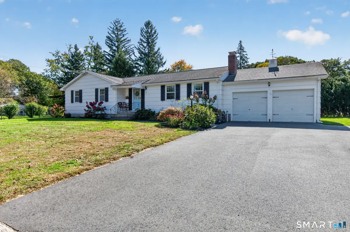 23 Colgate Lane, East Hartford, CT 06108 - #1