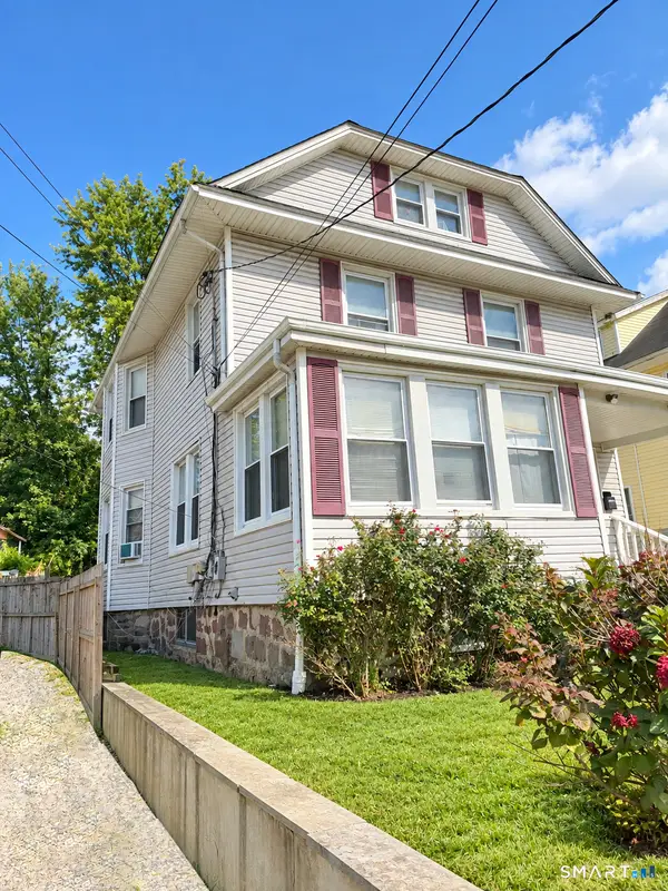 2 Lincoln Avenue, Norwalk, CT 06854