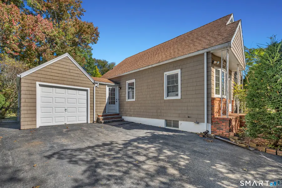 276 Nichols Terrace, Stratford, CT 06614 - #2