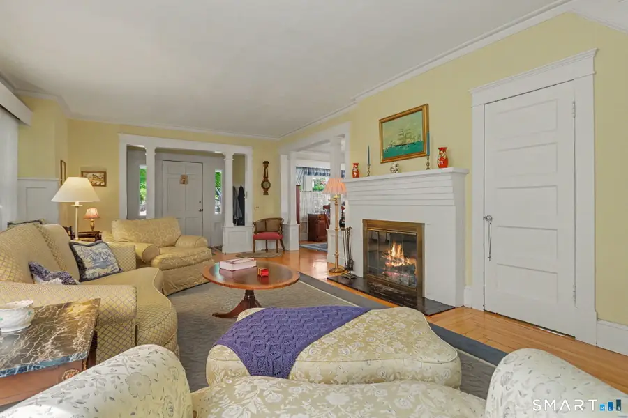 27 Washington Avenue, Danbury, CT 06810 - #2