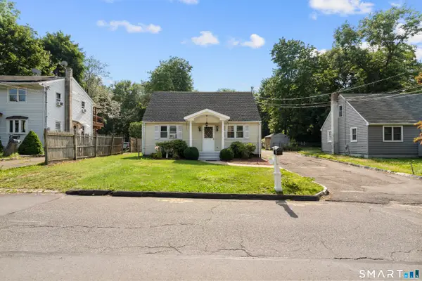 40 Hakim St Extension, Danbury, CT 06810
