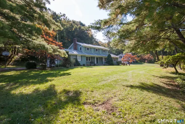 39 Hunters Ridge Road, Shelton, CT 06484