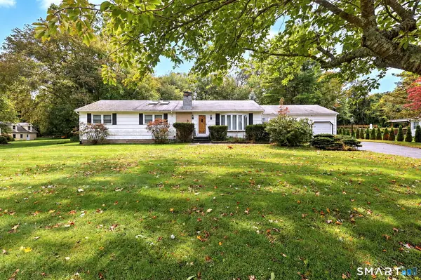 30 Chalon Road, Trumbull, CT 06611